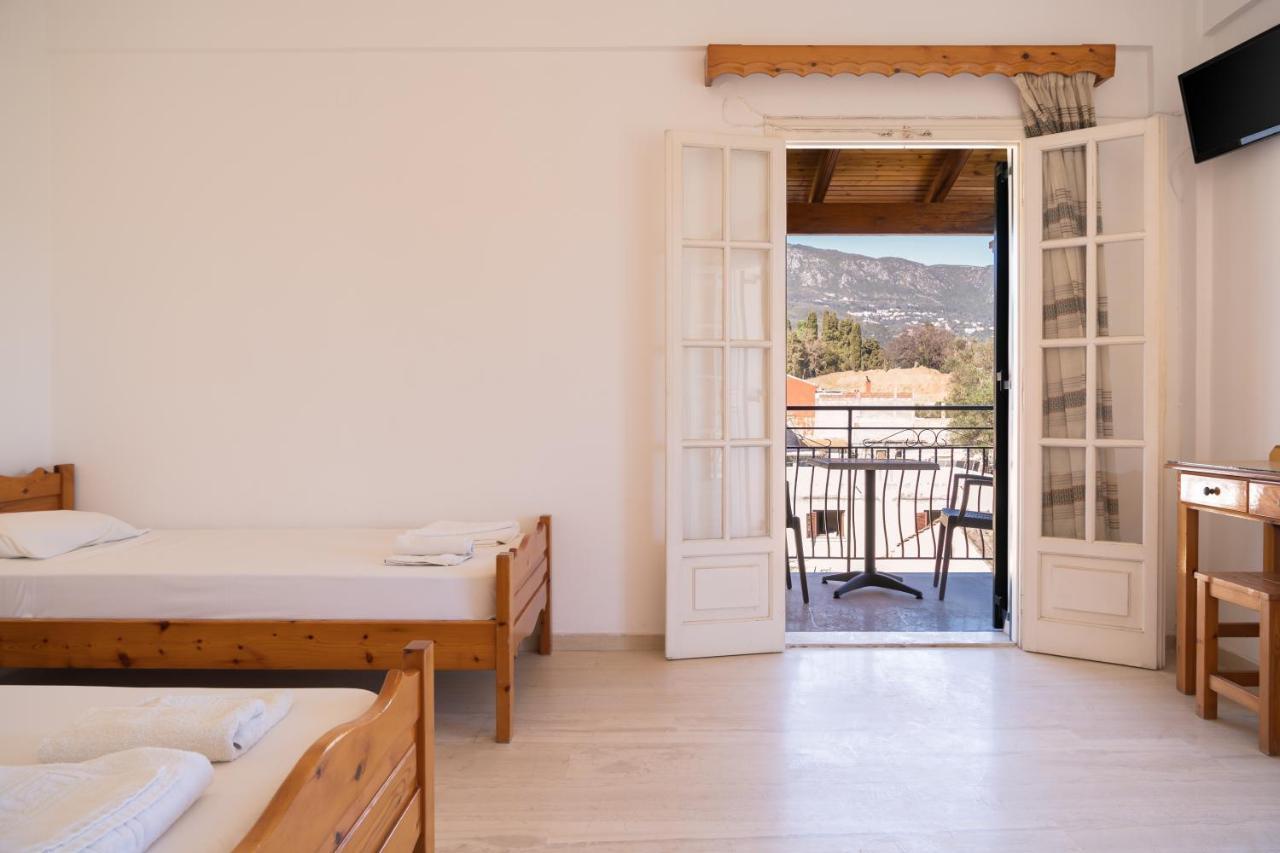 Athineos Apartment'S Aparthotel
