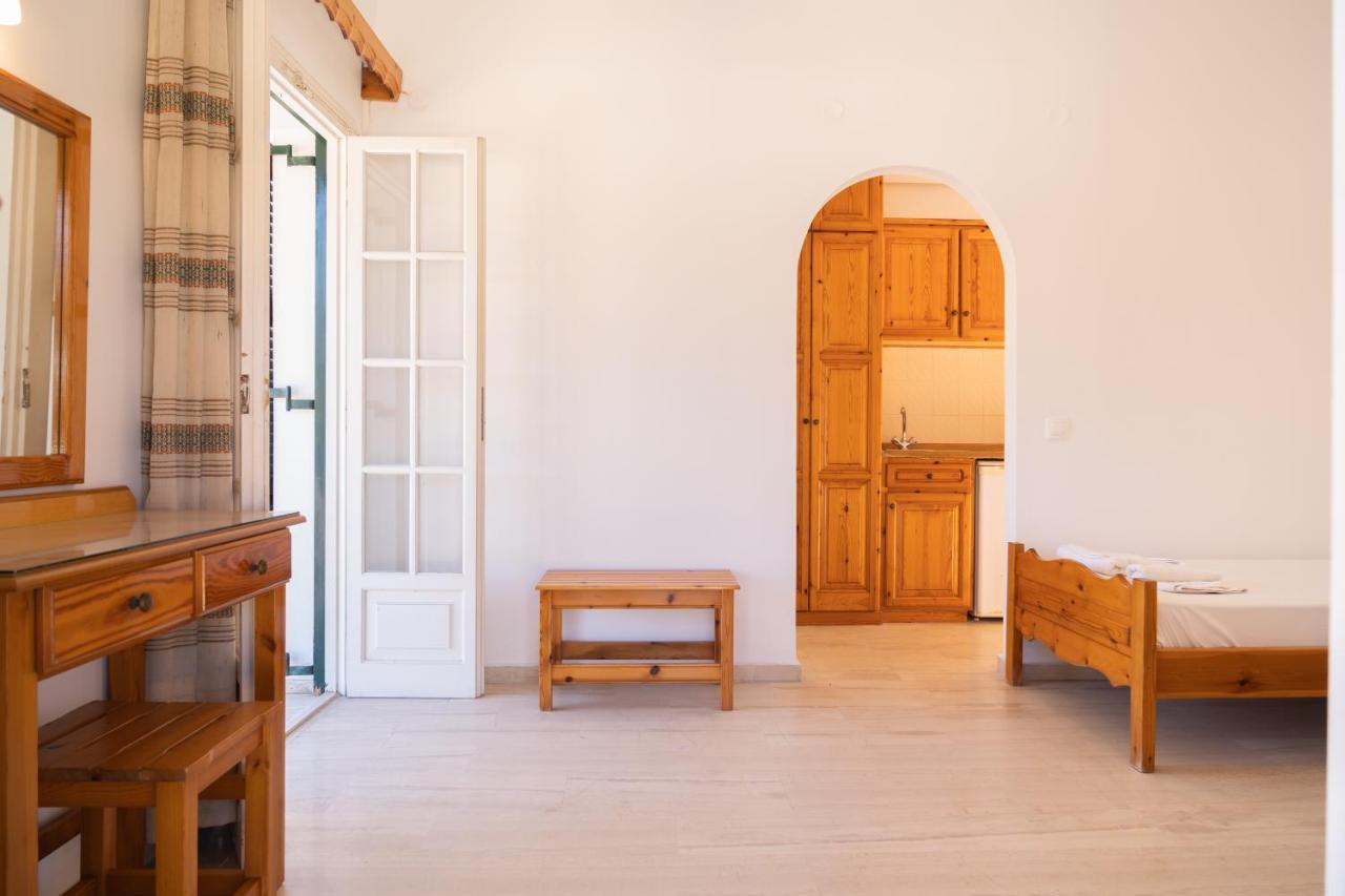Athineos Apartment'S
